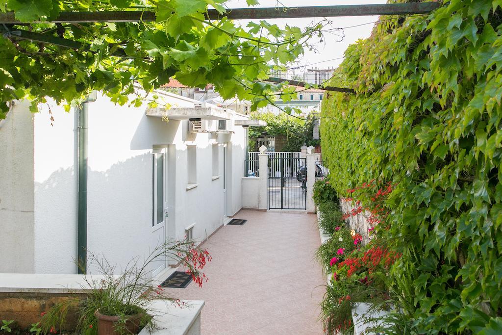 דוברובניק Apartments Miramare & Campara מראה חיצוני תמונה