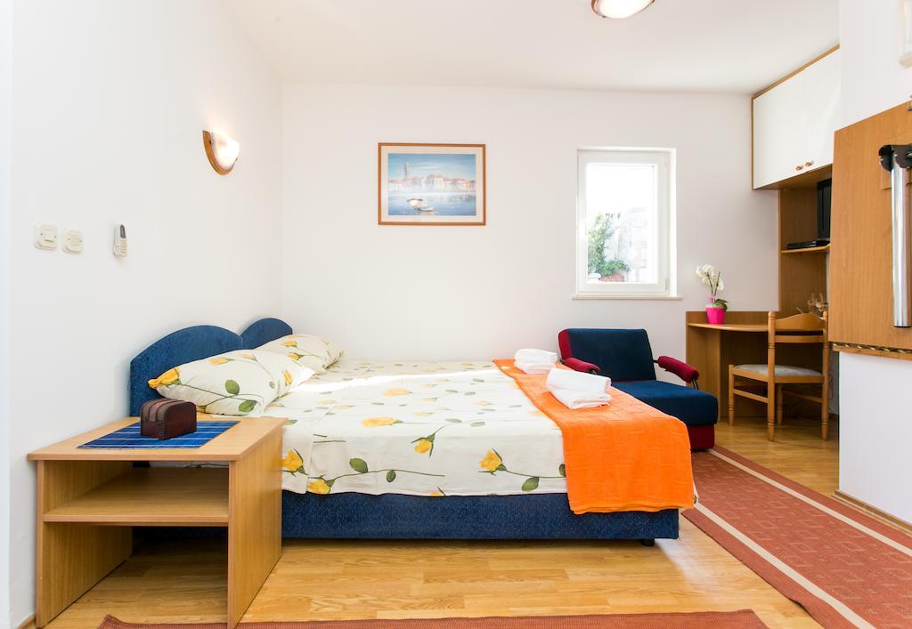 דוברובניק Apartments Miramare & Campara מראה חיצוני תמונה